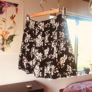 Black & White Floral Bethany Mota Skirt (XS)